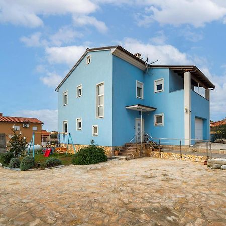 Nice Apartment In Barbariga With Kitchen Exterior foto